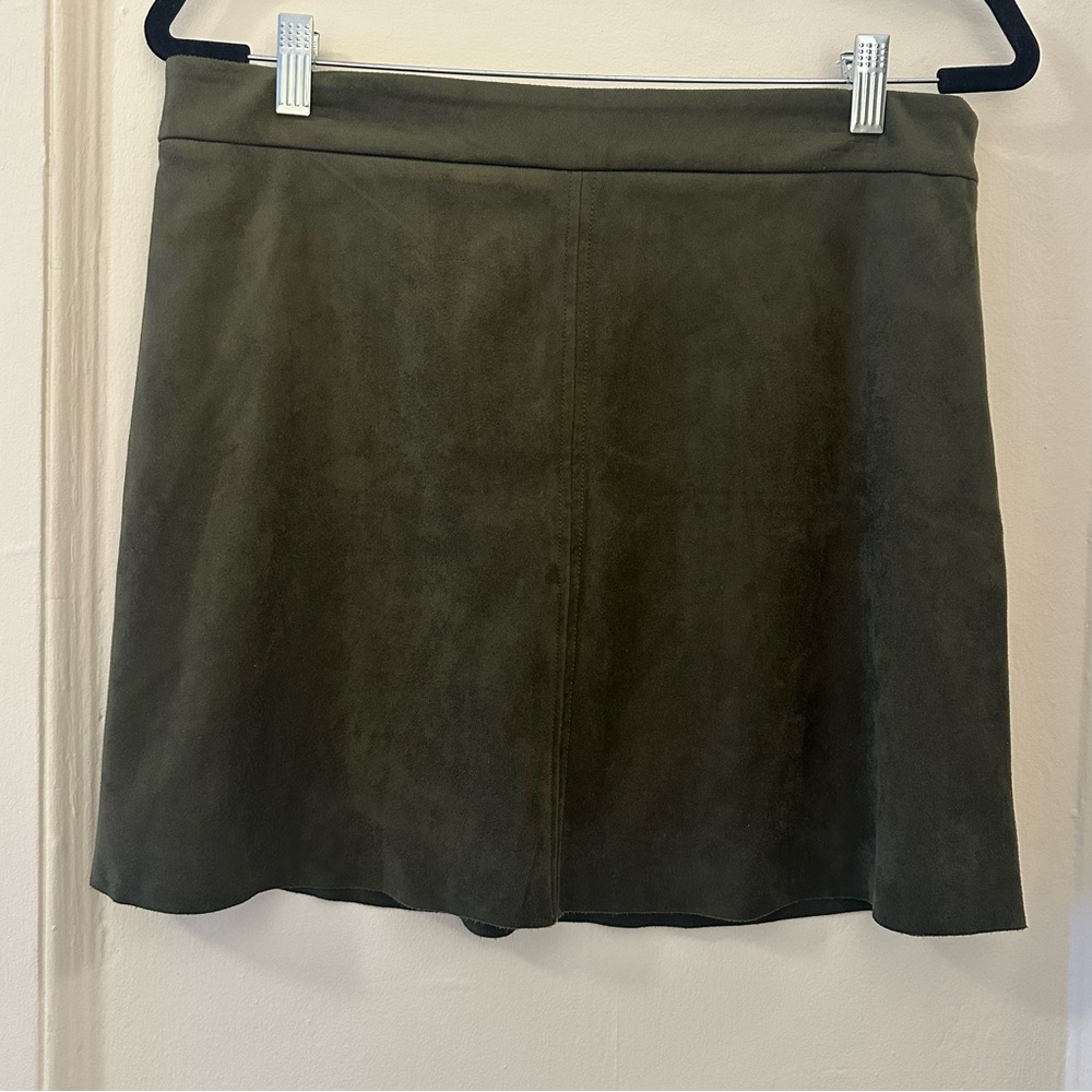 Highline Collective Faux Suede Green Mini Skirt size Medium